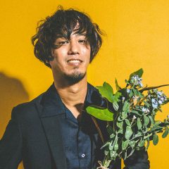 酒井亮輔 (Bs,Vo) BRADIO